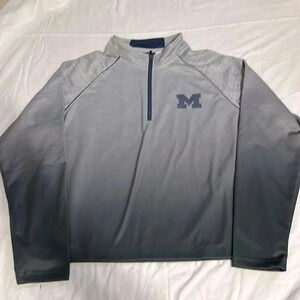Michigan Wolverines Colosseum 1/4 zip pullover Medium